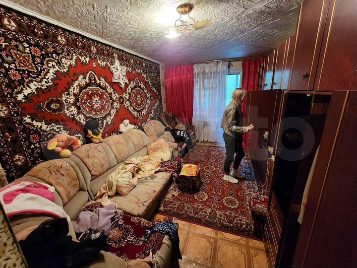 Доля в 2-к. квартире, 45,5 м², 5/5 эт.