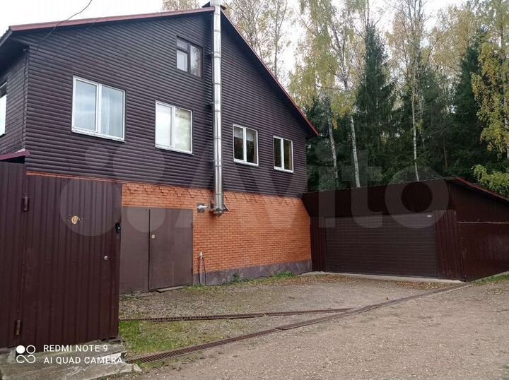 Дом 350 м² на участке 12 сот.