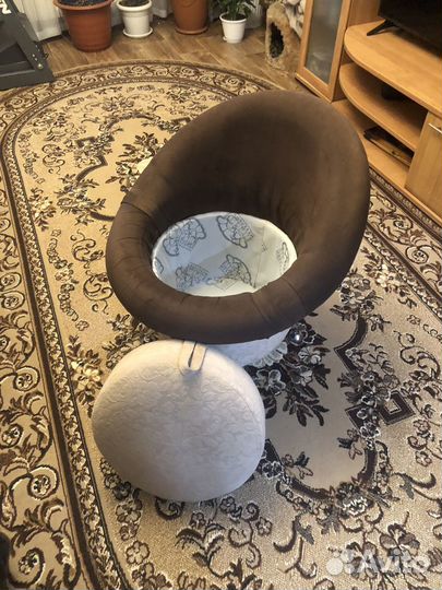 Пуф со спинкой