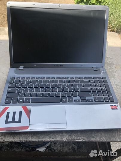 Ноутбук samsung np335v5c
