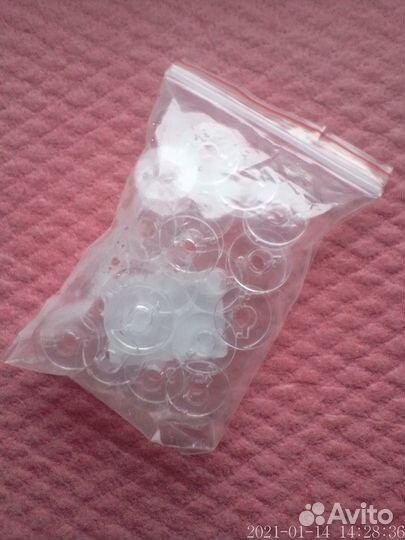 Шпульки для швейной машинки. Новые