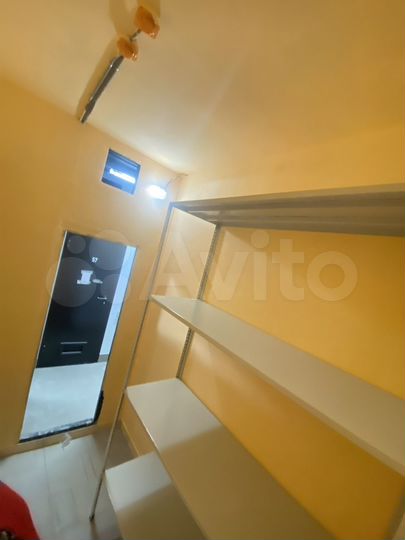 Машиноместо, 10 м²