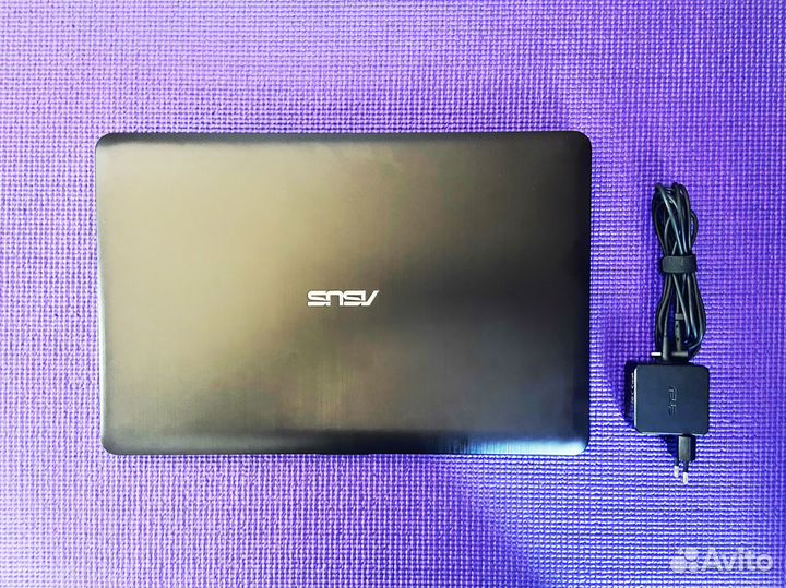 Свежий Ноутбук Asus 15.6 на SSD + Сумка