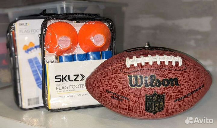 Американский футбол мяч + флажки и границы х2