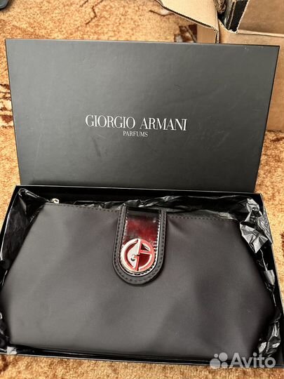 Косметички Givenchy, Clarins