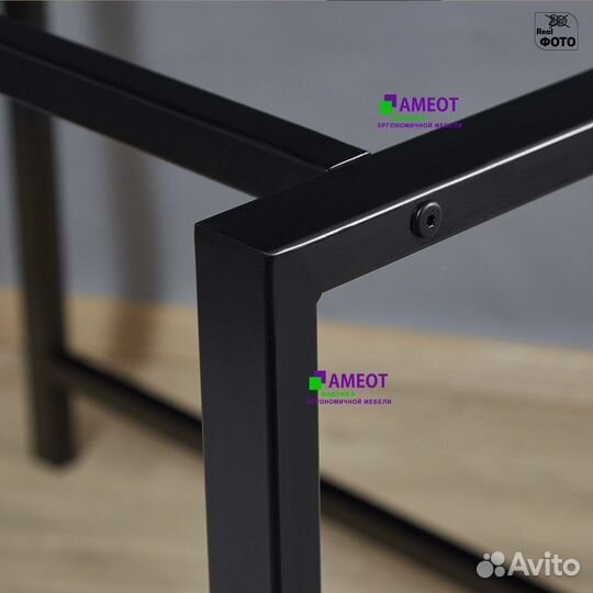 Угловой стол размером 120х120 см Даврит 1цт