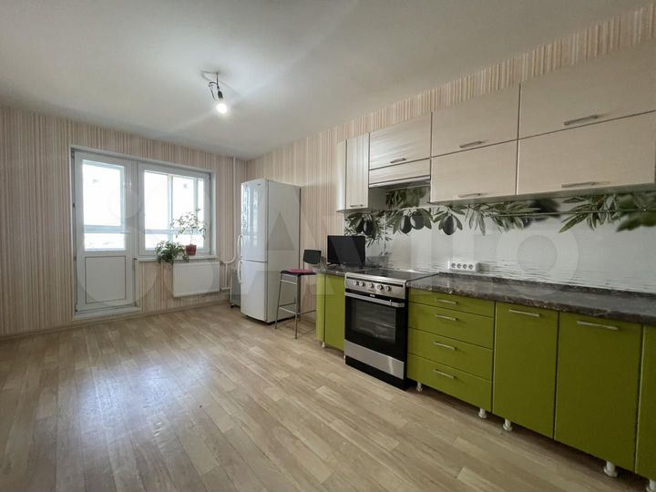3-к. квартира, 66 м², 17/17 эт.