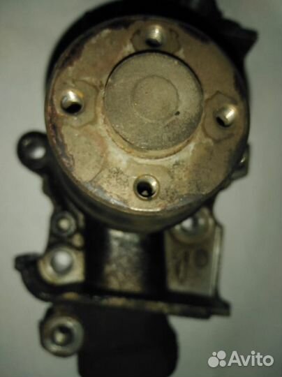 Помпа на daihatsu мира