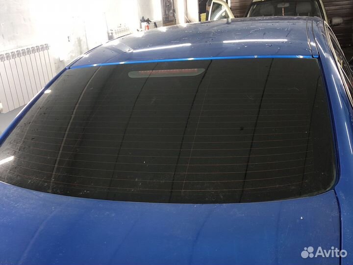 Задняя стекло bmw е90