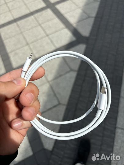 Кабель Apple USB-C Lightning 1m