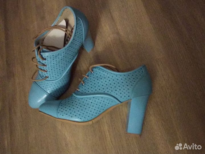 Полуботинки