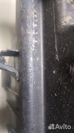 Корпус воздушного фильтра Volvo XC90, 2004