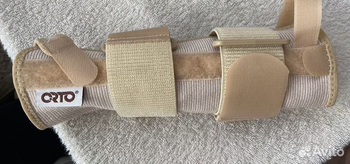 Бандаж на лучезапястный сустав