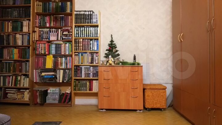 4-к. квартира, 100 м², 1/9 эт.