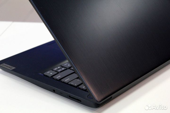 Ультрабук Lenovo 6GB/ SSD/ Full HD