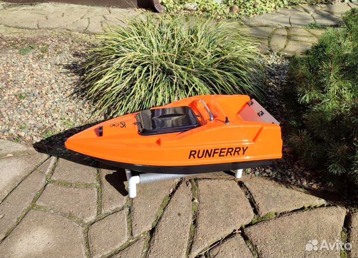 Прикормочный карповый кораблик Ранферри Solo V2