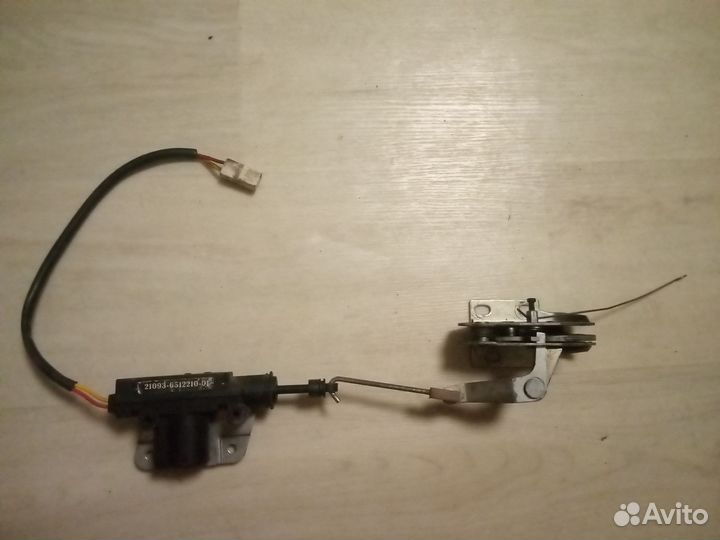 Электропривод замка багажника 2110
