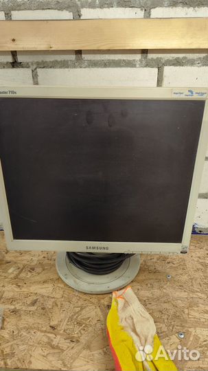 Монитор samsung syncmaster 710n