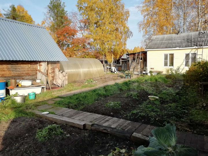 3-к. квартира, 60 м², 1/1 эт.