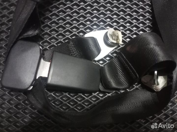 Задние ремни безопасности ваз 2107-05