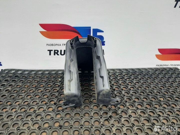 Кожух рулевой колонки нижний