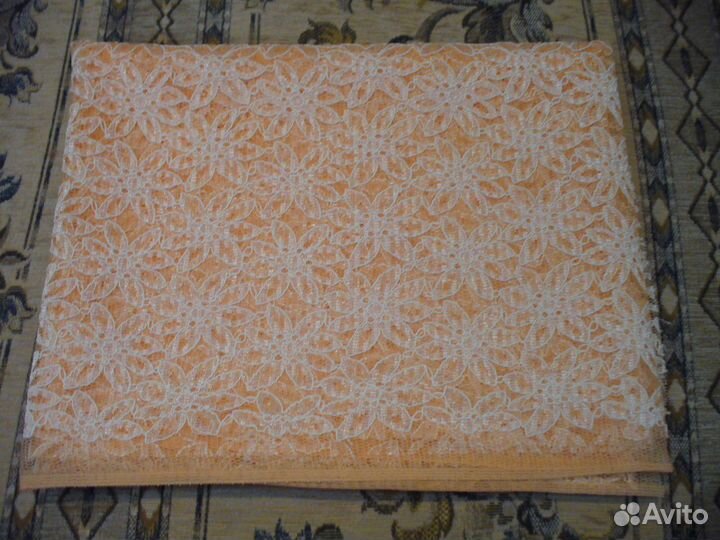 2 отреза ткани времен СССР-гипюр