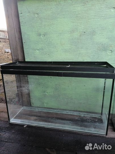 Аквариум с лампой