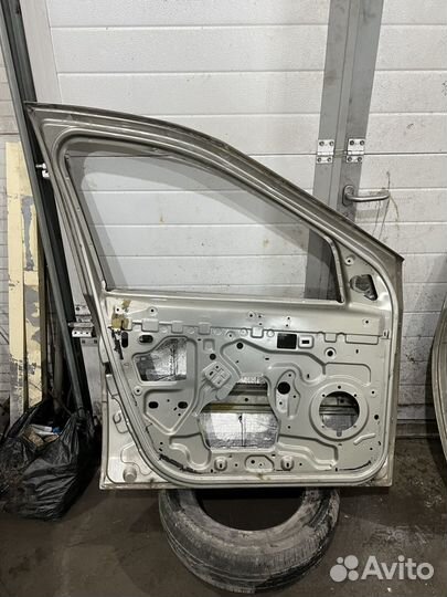 Передние двери LADA largus