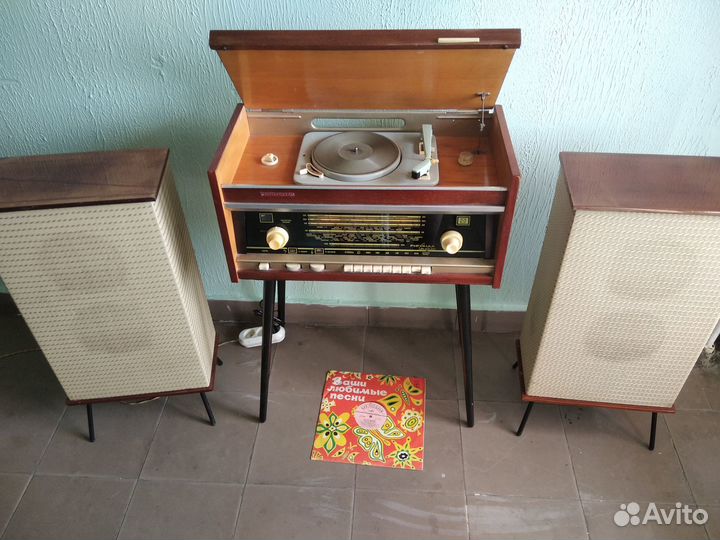 После реставрации радиола 