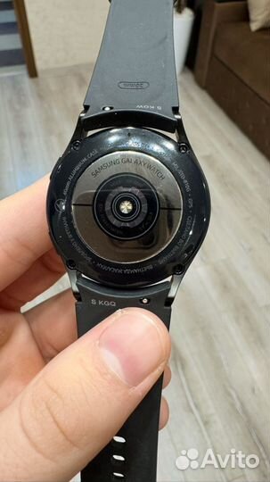Часы Galaxy Watch4