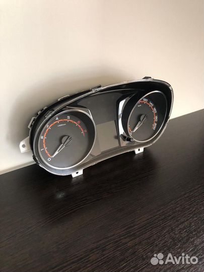 Щиток приборов Лада Гранта Фл
