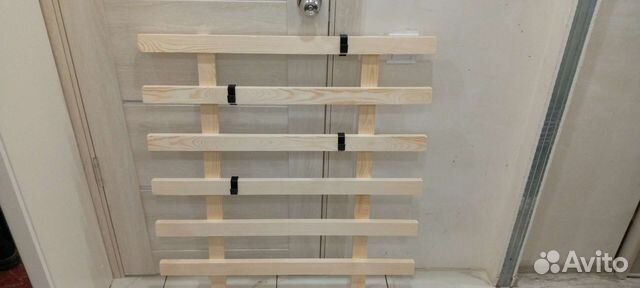 Вешалка настенная