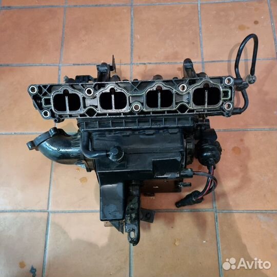 Коллектор впускной Opel Astra H 2004-2015