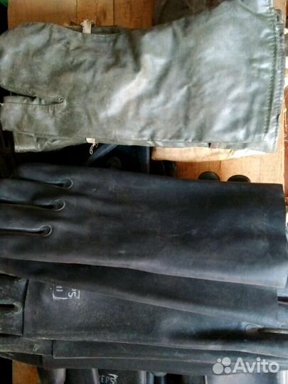 Перчатки резиновые