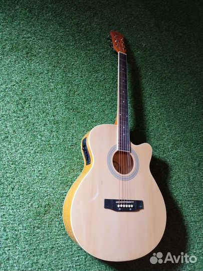 Гитара электроакустика с чехлом