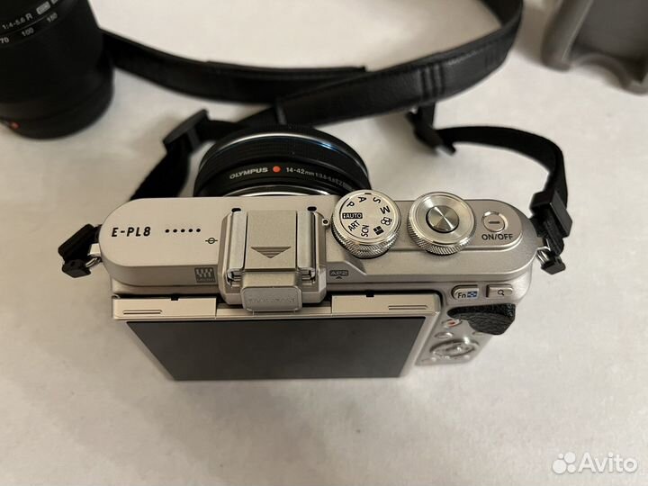 Olympus pen e pl8 + 2 объектива (идал)