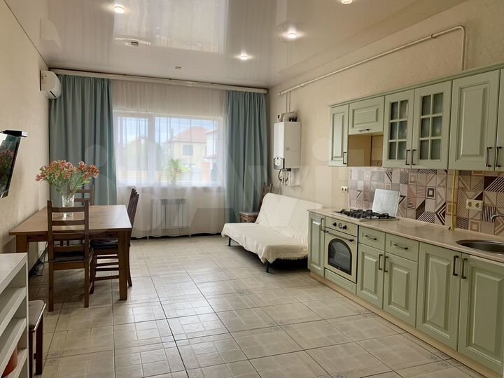 Дом 285 м² на участке 3 сот.