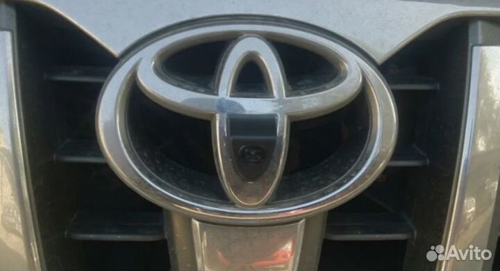 Камера переднего вида Toyota