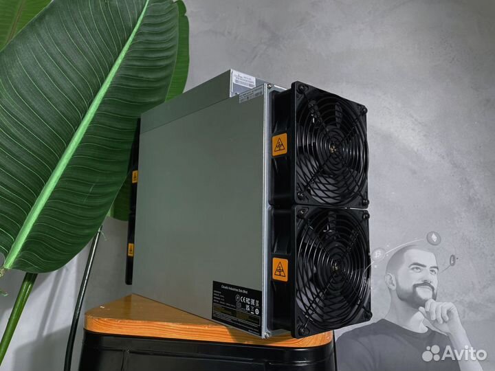 Antminer S21