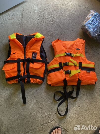 Спасательный жилет