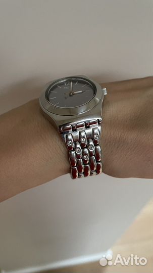 Часы swatch женские с кристаллами Swarovski