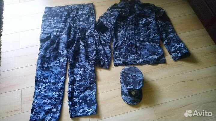 Форма охраны синяя