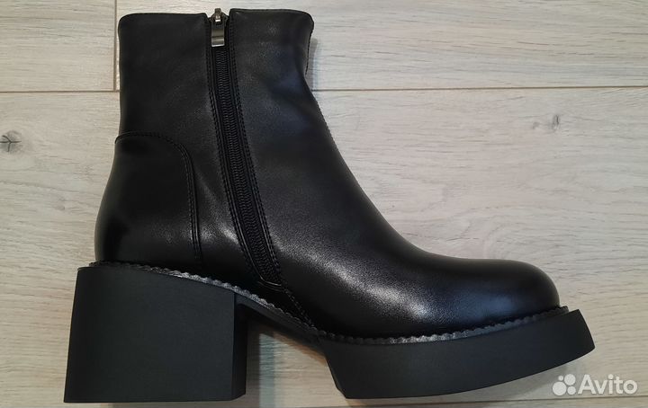 Ботинки женские
