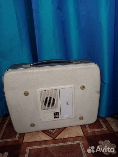 Катушечный магнитофон