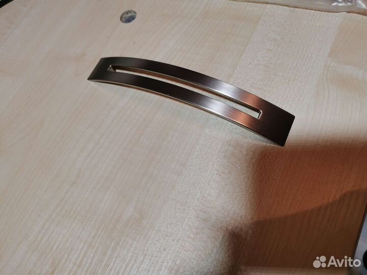 Мебельные ручки скобы стальные