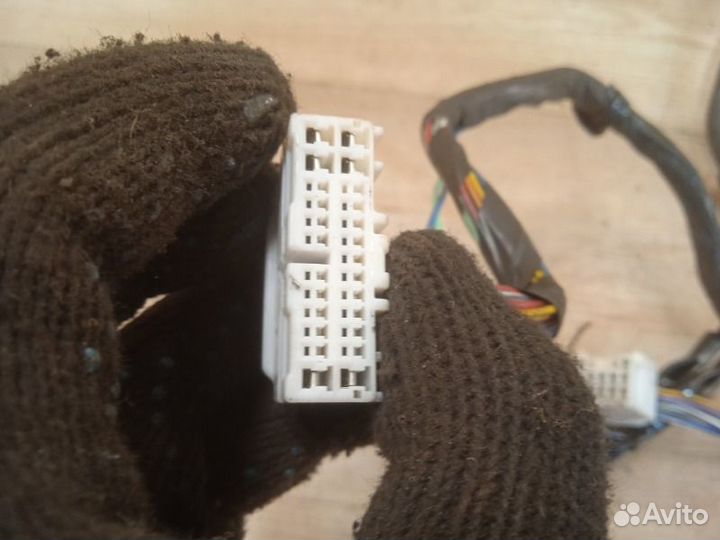 Проводка (коса) дверная передняя правая Lexus