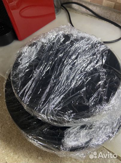 IKEA терелки d27 см, d20 см