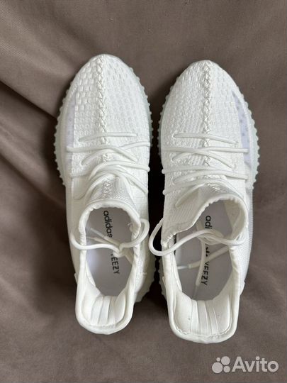 Кроссовки Adidas yeezy boost 350 белые