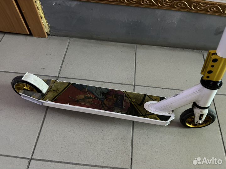 Самокат трюковой