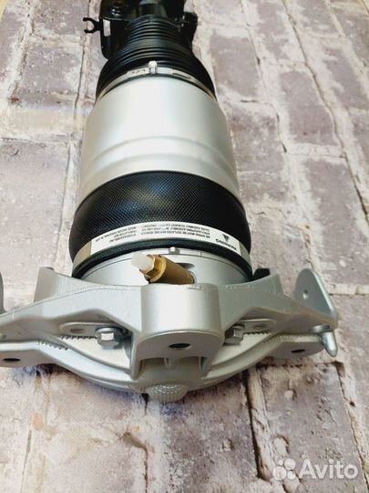 Пневматическая стойка Фольцваген гп 7L8616039